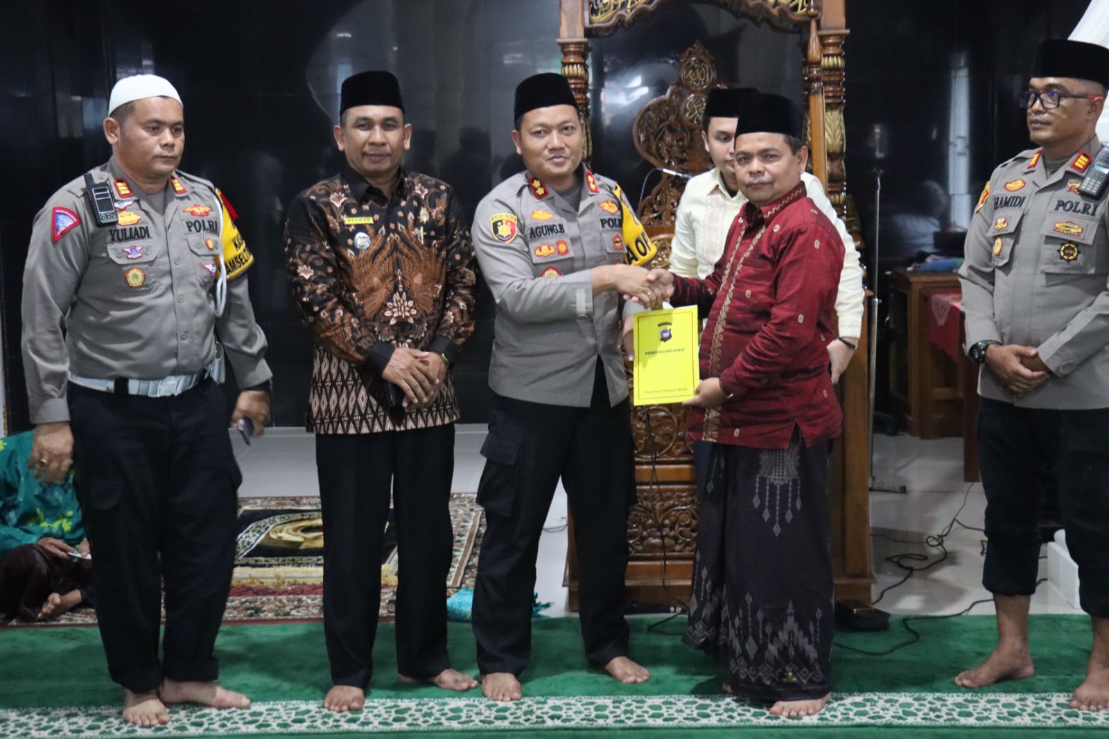 Kapolres Pasaman Barat gelar Jumat Curhat di Masjid Nagari Batahan